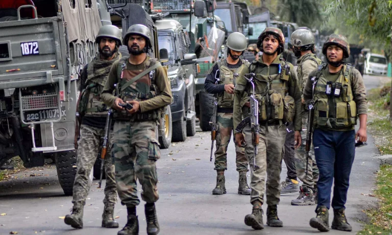 Indian Army Launches Search Operations After Suspicious Movement Detected Near LoC in Jammu and Kashmir