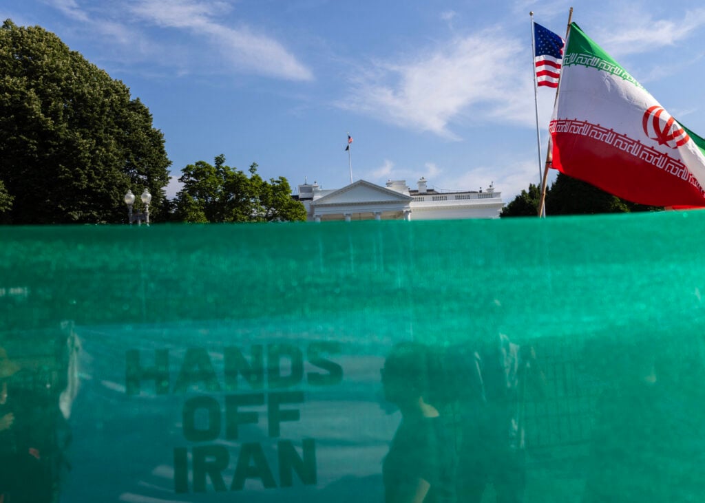 Iran Condemns US Attacks as Outrageous, Vows to Defend Sovereignty