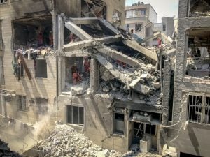 Pro-Iran Groups in Iraq Demand Withdrawal of US Troops Amid Escalating Tensions