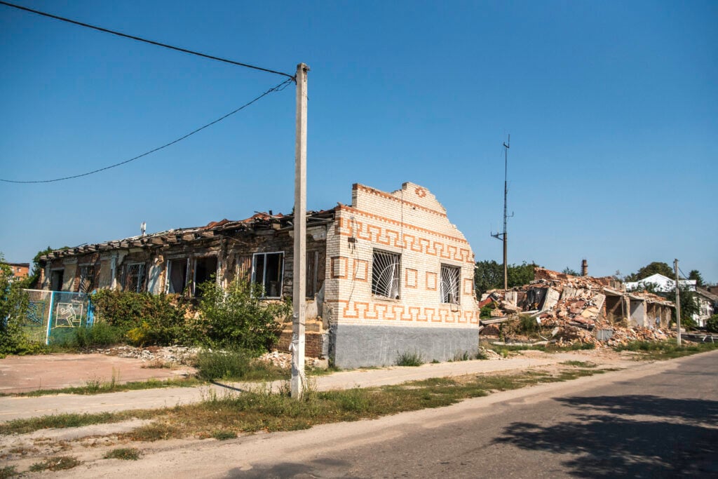 Putin Considers Taking Control of Ukraine's Sumy Amid Ongoing Conflict