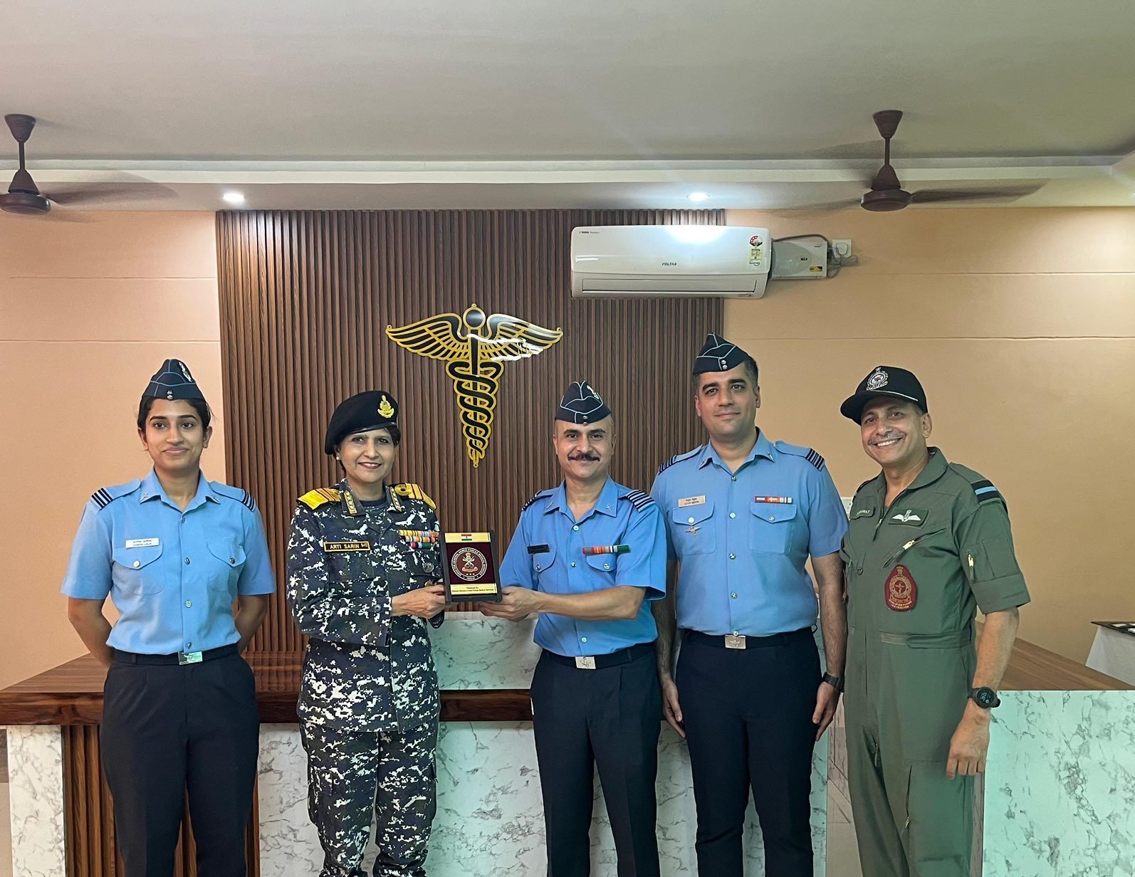 Surgeon Vice Admiral Arti Sarin Makes Historic Visit to 23 Wing Air Force, Strengthening India's Defense Healthcare