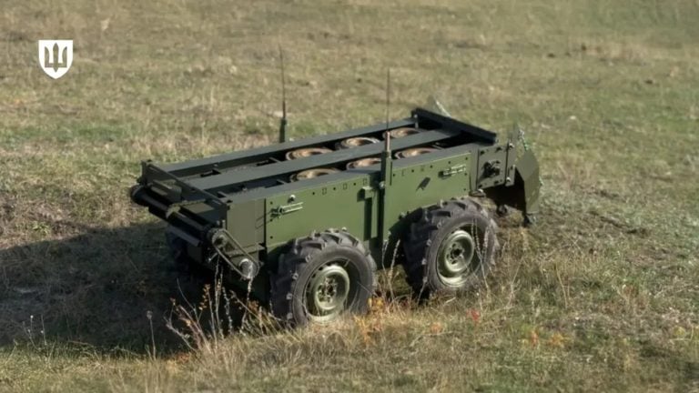 Ukrainian Ministry of Defense Approves New Unmanned Ground Vehicle "Dodger" for Military Use