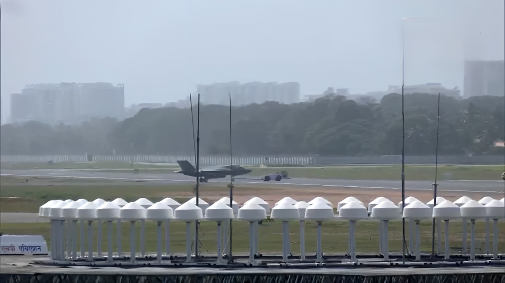 F-35B Stealth Fighter Jet Moved to MRO Facility After 22 Days Stranded in Kerala