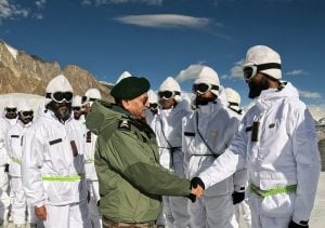 General Upendra Dwivedi's Emotional Reunion with Troops in Siachen