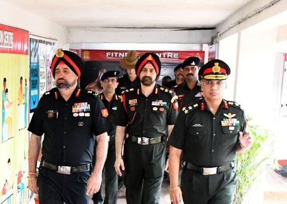 Lieutenant General Pawan Chadha Reviews Infrastructure and Training Advancements at Nashik Artillery Centre