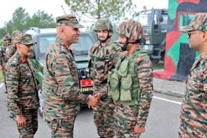 Lieutenant General Pratik Sharma Visits Bimber Gali to Assess Operational Readiness of Indian Army Units Along LoC