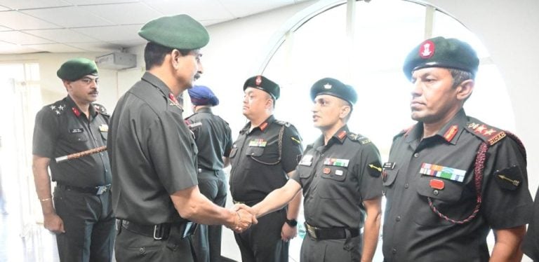 Lt Gen Sharma Endorses Golden Arrow Division's Operational Excellence and Technological Adaptation
