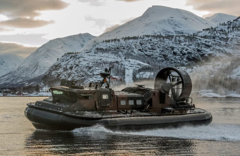 UK Sells Refurbished Hovercraft to Pakistan Navy to Enhance Coastal Operations