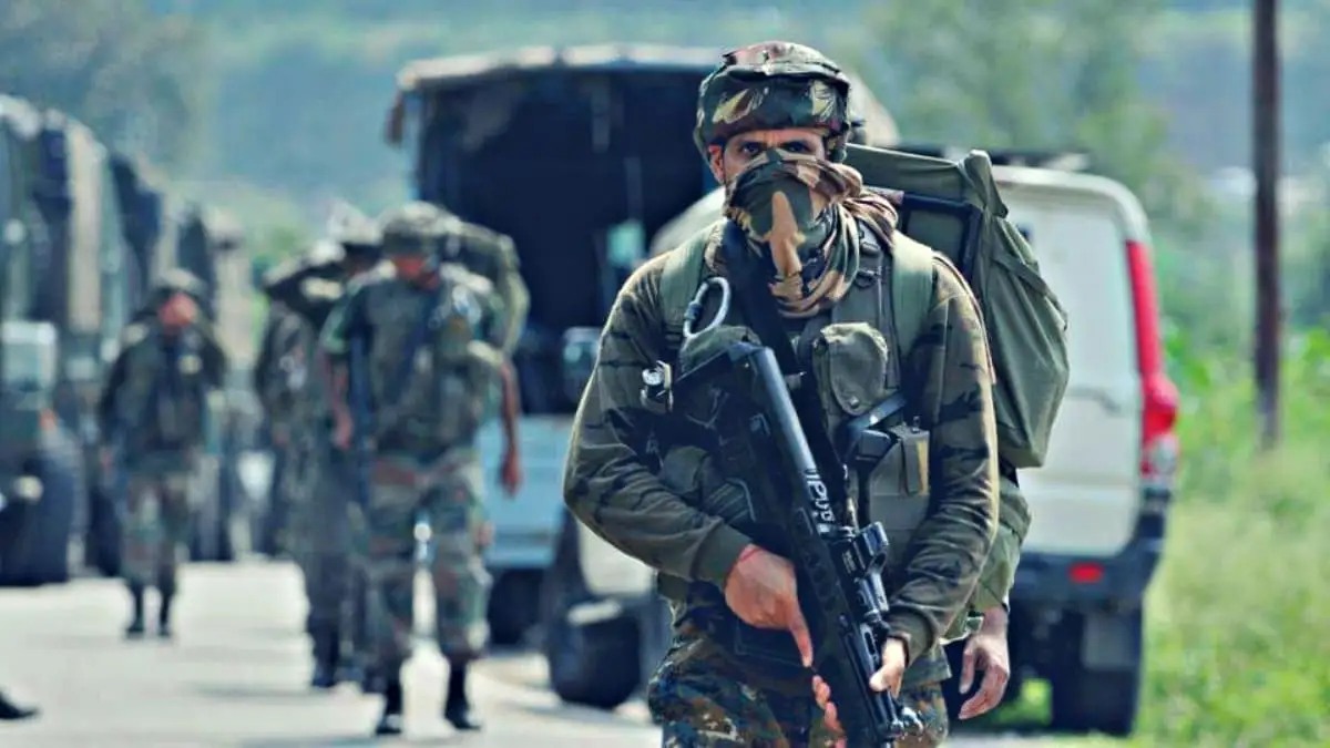 Indian Army and J&K Police Bust Terrorist Hideout in Kupwara, Recover Arms and Ammunition