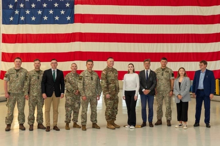 Lithuanian Defense Minister Engages with US Tech Leaders to Enhance Military AI and Robotics Collaboration