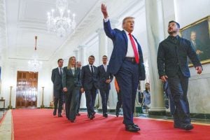 Trump Sets Two-Week Deadline for Assessing Peace Talks Between Russia and Ukraine