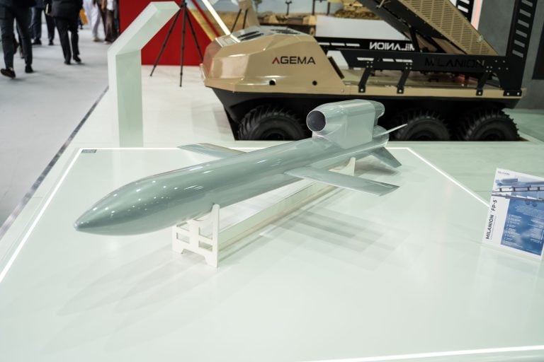 Ukraine Develops Indigenously Made "Flamingo" Cruise Missile with Over 3,000 km Range
