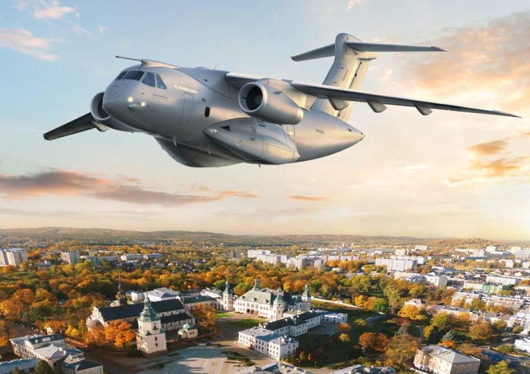 Embraer Promotes KC-390 Millennium Aircraft to Poland at MSPO 2025
