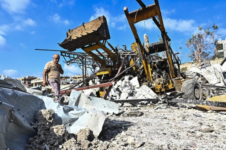 Israeli Strike in Southern Lebanon Kills One Amid Ongoing Tensions with Hezbollah