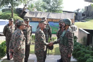 Lt Gen Pratik Sharma Visits Akhnoor Commends Troops for Operational Readiness and Flood Relief Efforts