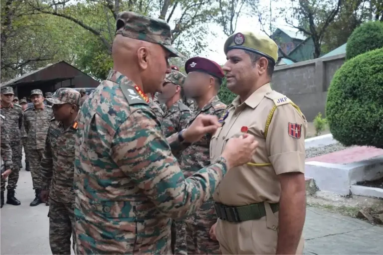 Lt Gen Pratik Sharma Commending a JK Police Officer