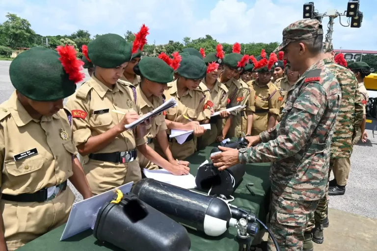 NCC Cadets Witness Indian Armys Modern Weapons and Equipment Display at Thal Sainik Camp