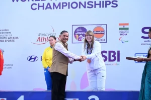 COAS Fecilitates a Para Winner