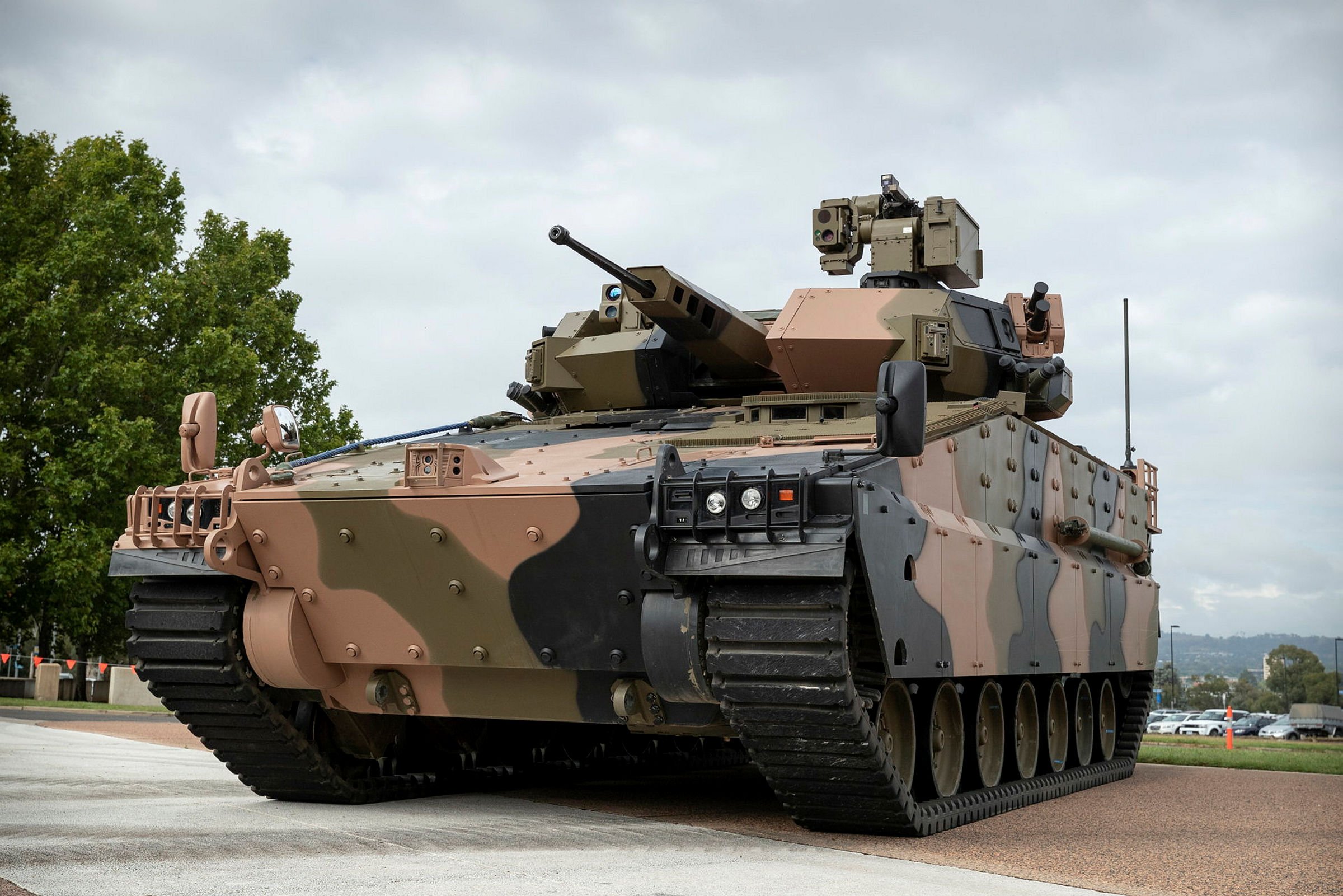 Hanwha Defence Australia Selects Electro Optic Systems for LAND 400 Phase 3 Program