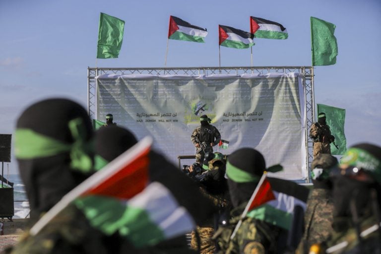 Israel Threatens to Resume Fighting if Hamas Violates Ceasefire Terms