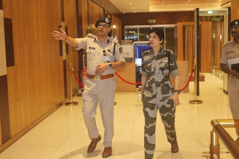 IG Sonia Narang at Cochin Airport