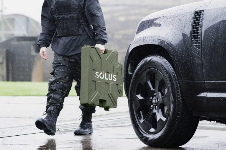 Solus Power Secures Contract with UK Ministry of Defence for Advanced Portable Battery System Kratos