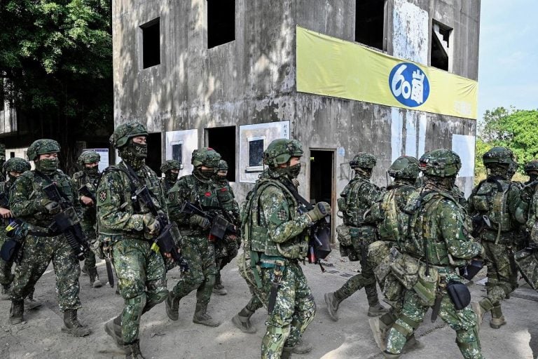 Taiwan Implements New Guidelines for Soldier Engagement with Drones Amid Rising Tensions with China
