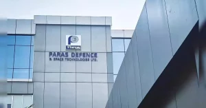 Paras Defence