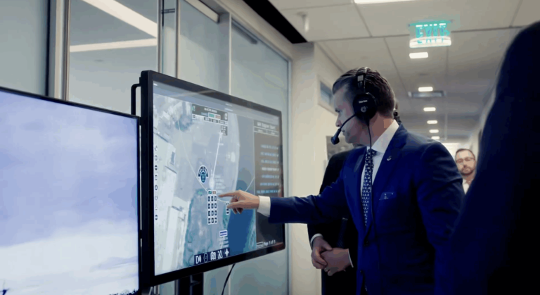 US Defense Secretary Pilots UH-60 Black Hawk Remotely Using Touchscreen Controls