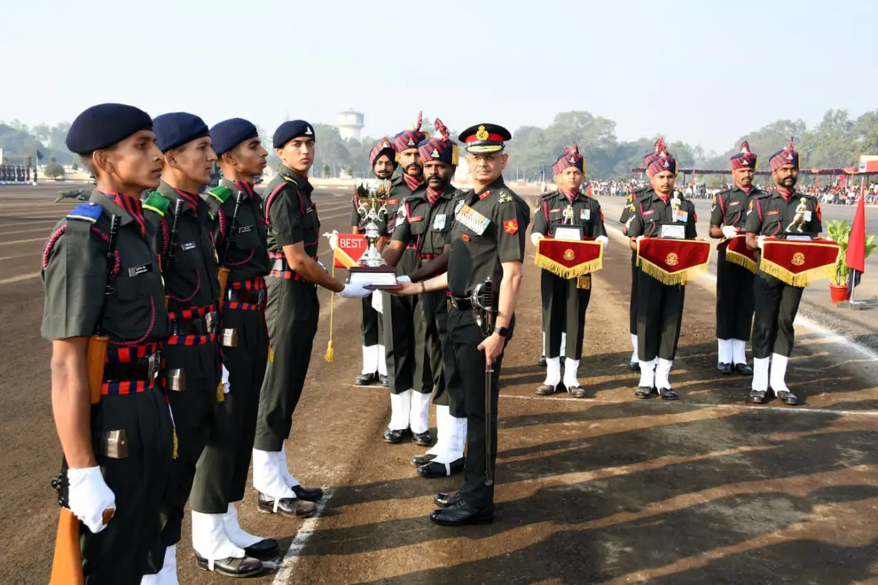 Officer with Agniveer