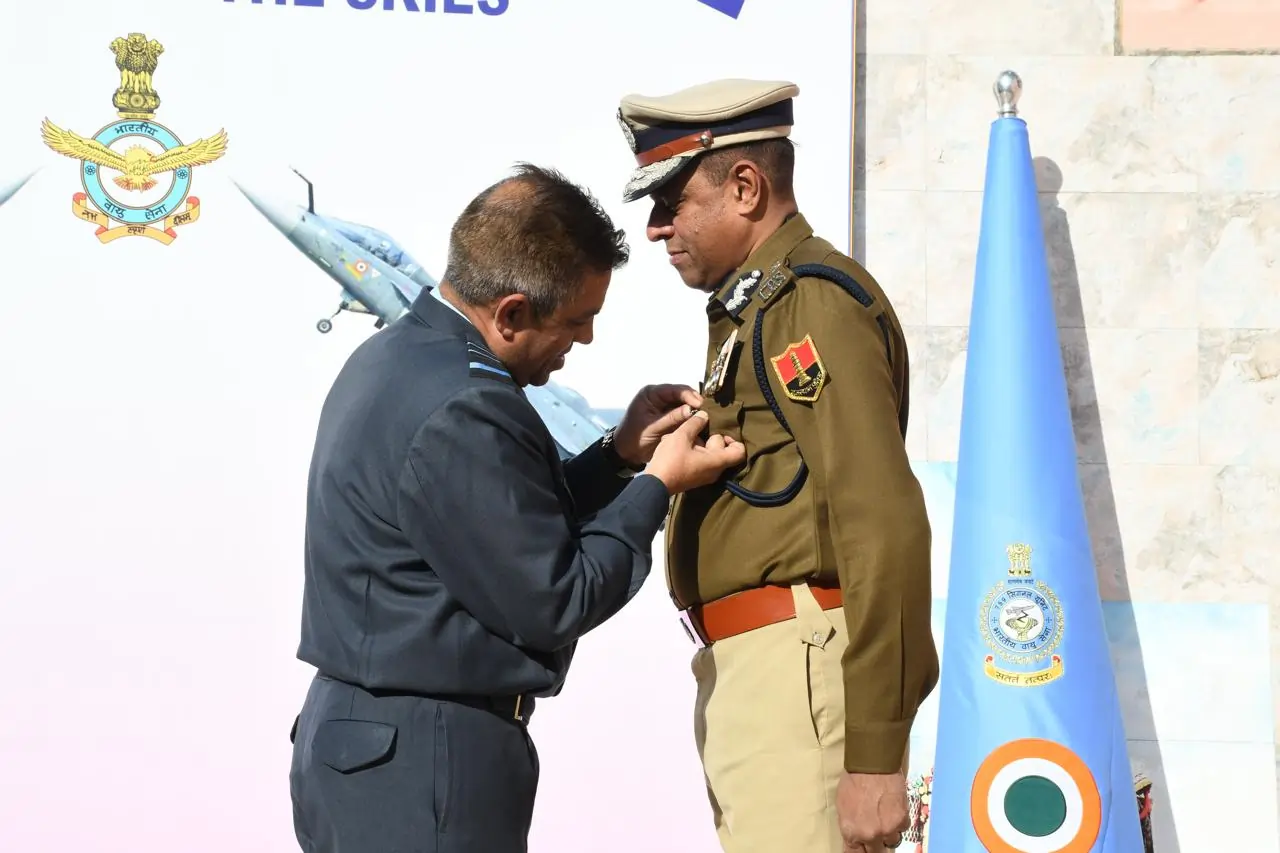Air Marshal Nagesh Kapoor Commending Officer