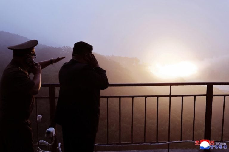 Kim Jong Un Praises New Rocket Launchers as Key Weapon in Military Strategy