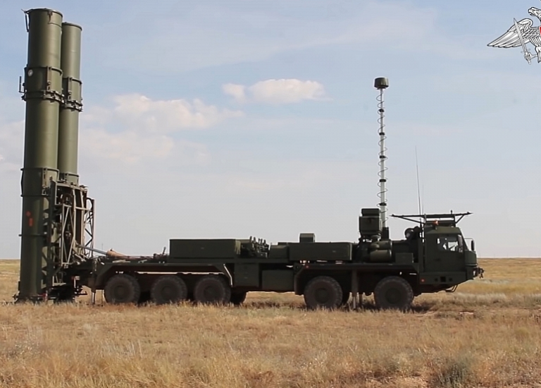 Russia Deploys First S-500 Air Defense Regiment to Combat Duty
