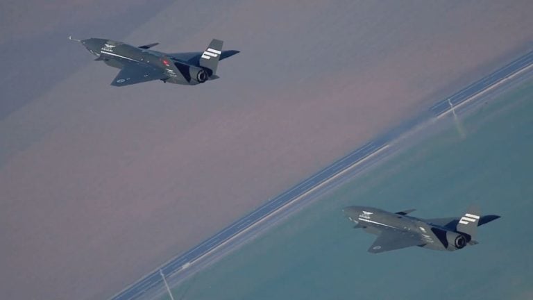 Turkish Baykar Achieves World’s First Autonomous Close-Formation Flight with Kizilelma Drones