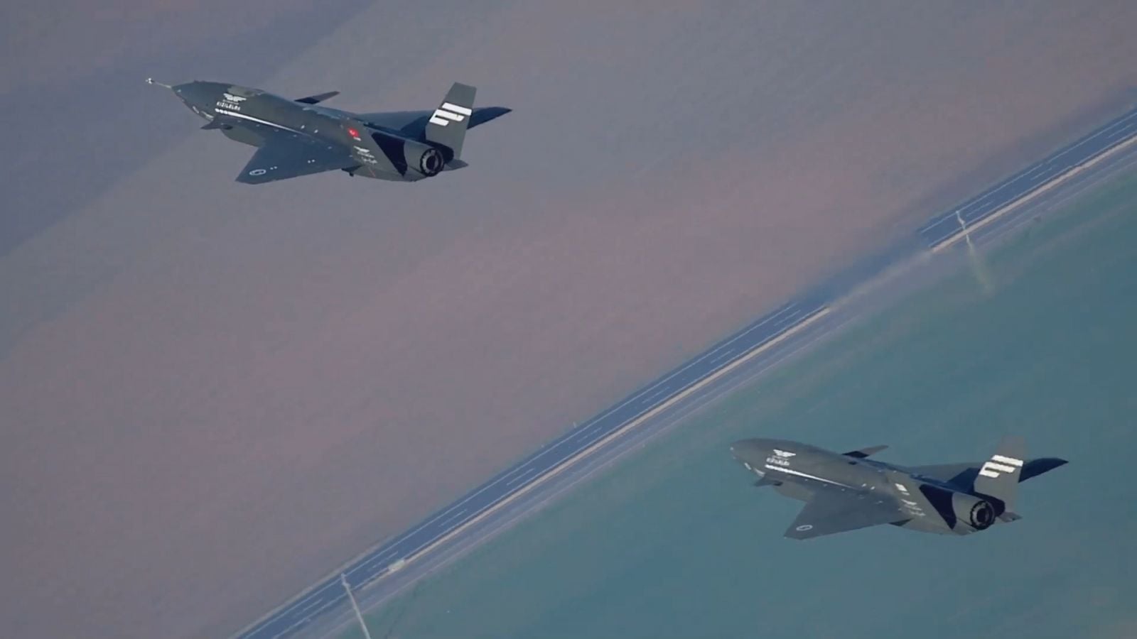 Turkish Baykar Achieves World’s First Autonomous Close-Formation Flight with Kizilelma Drones