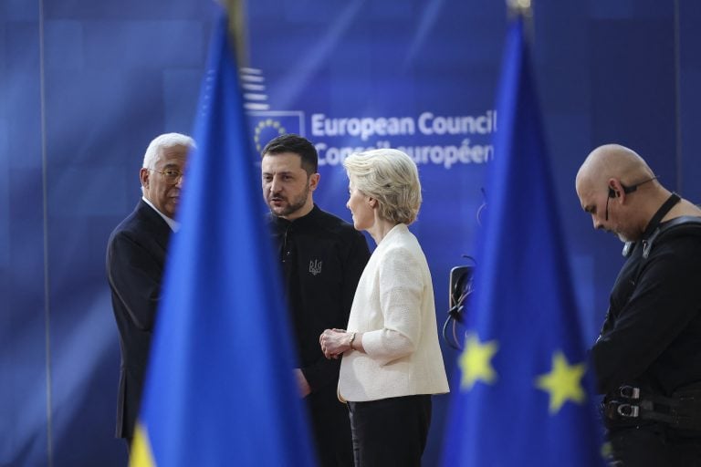 Ukraine Conflict's Financial Stalemate: The Battle Over Frozen Russian Assets