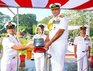 Vice Admiral Bhalla Giving Trophy