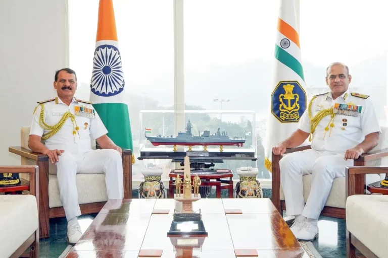 Admiral DK Tripathi and VAdm Sanjay Bhalla