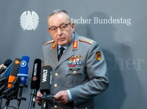 Germany and France to Deploy Troops to Greenland Amid US Tensions