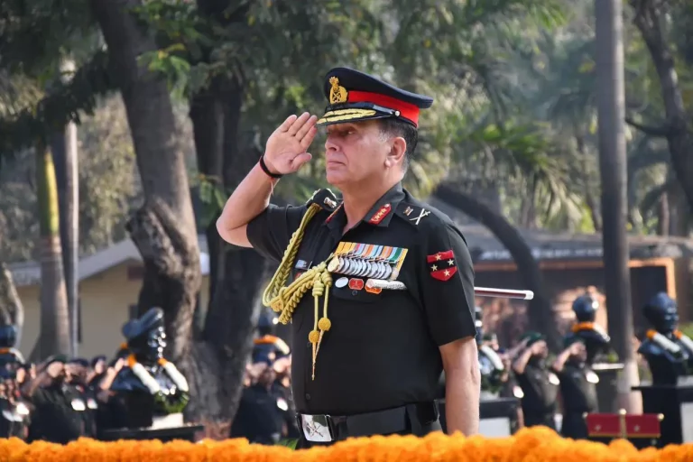 Lt Gen Dhiraj Seth Saluting