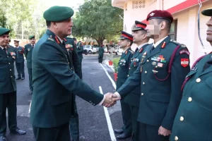 Lt Gen Dhiraj Seth Shaking Hands