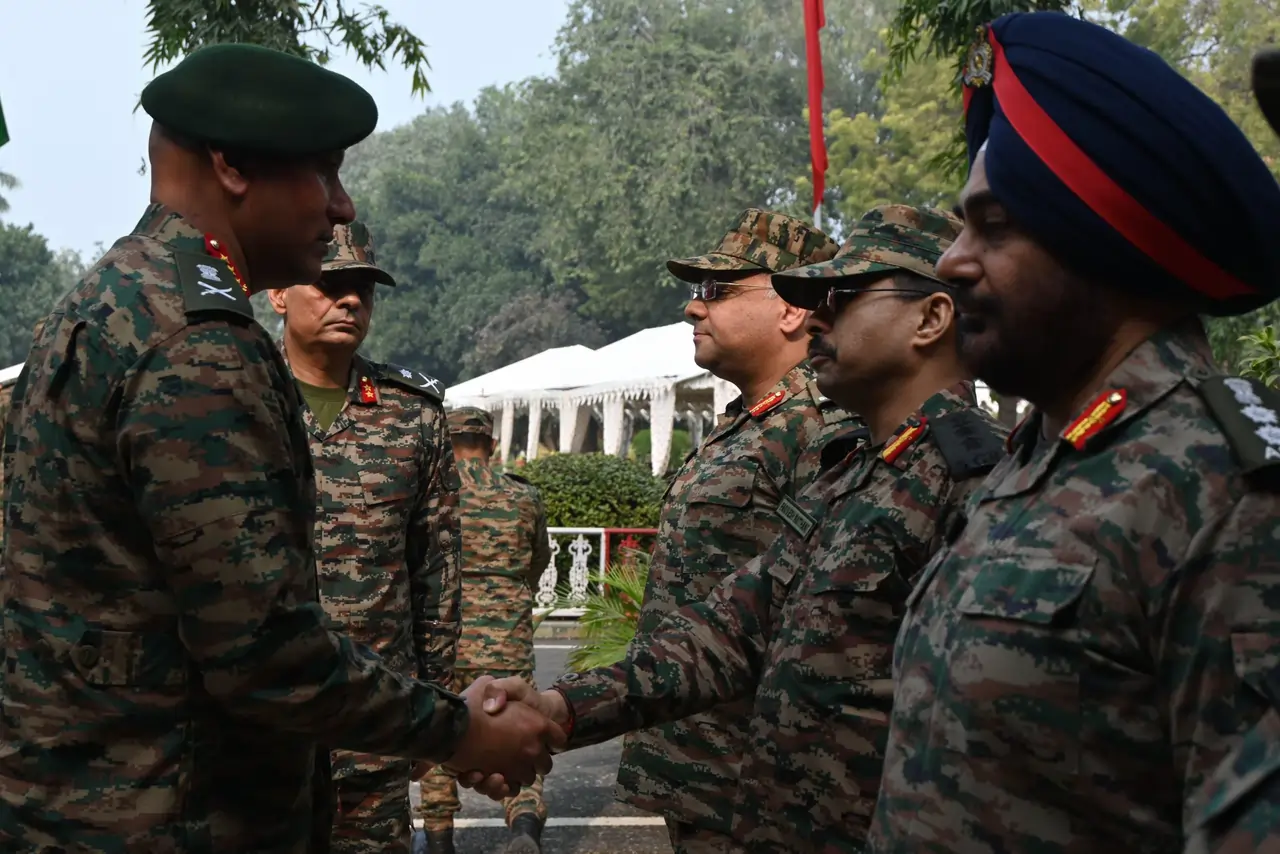 Lt Gen Pratik Sharma Shaking Hands 1