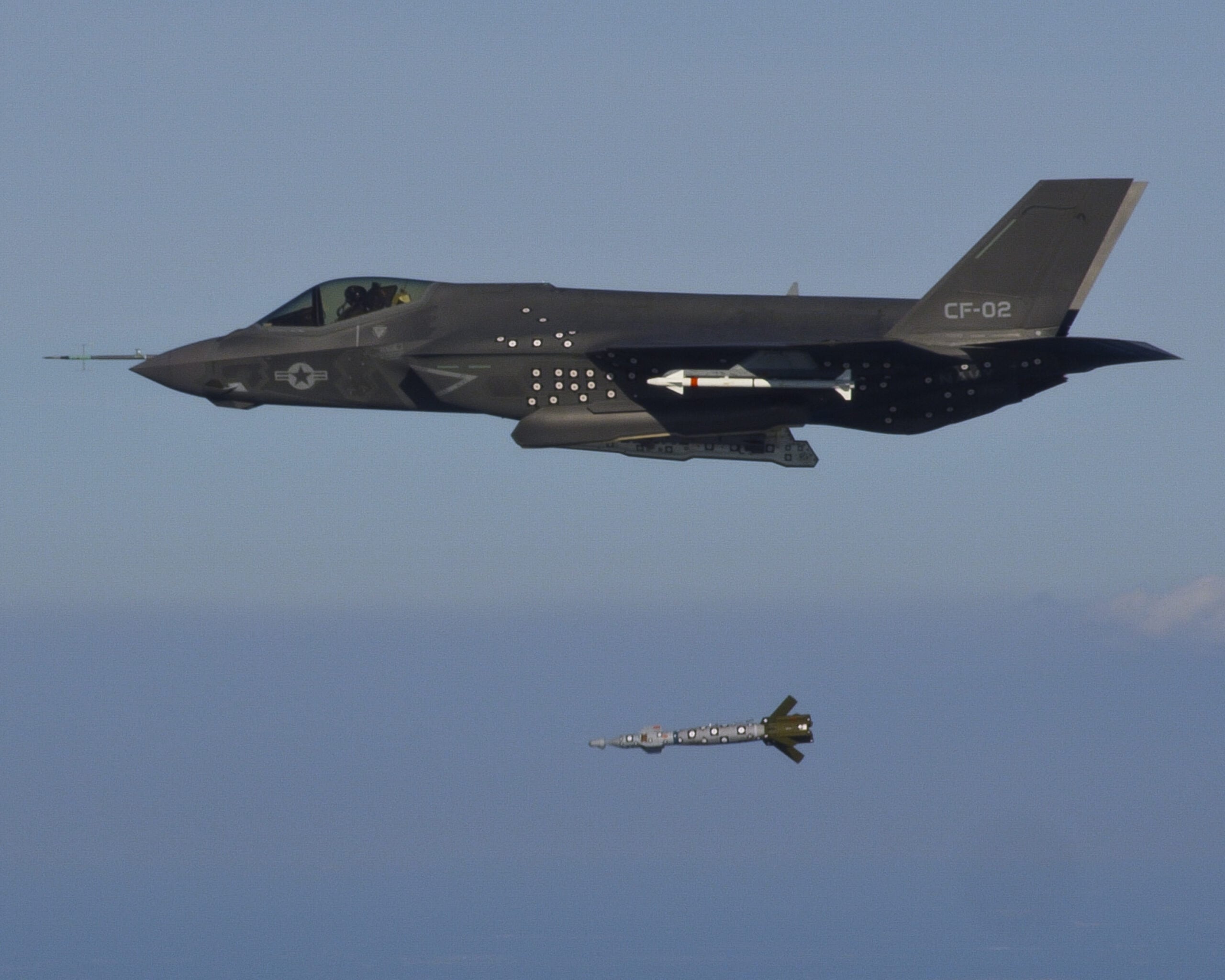 Overview of the GBU-12 Paveway II Laser-Guided Bomb and Its Strategic Role