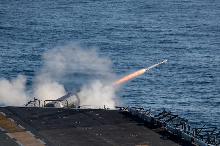 US Navy Awards Raytheon $19.3 Million Contract for Rolling Airframe Missile Program