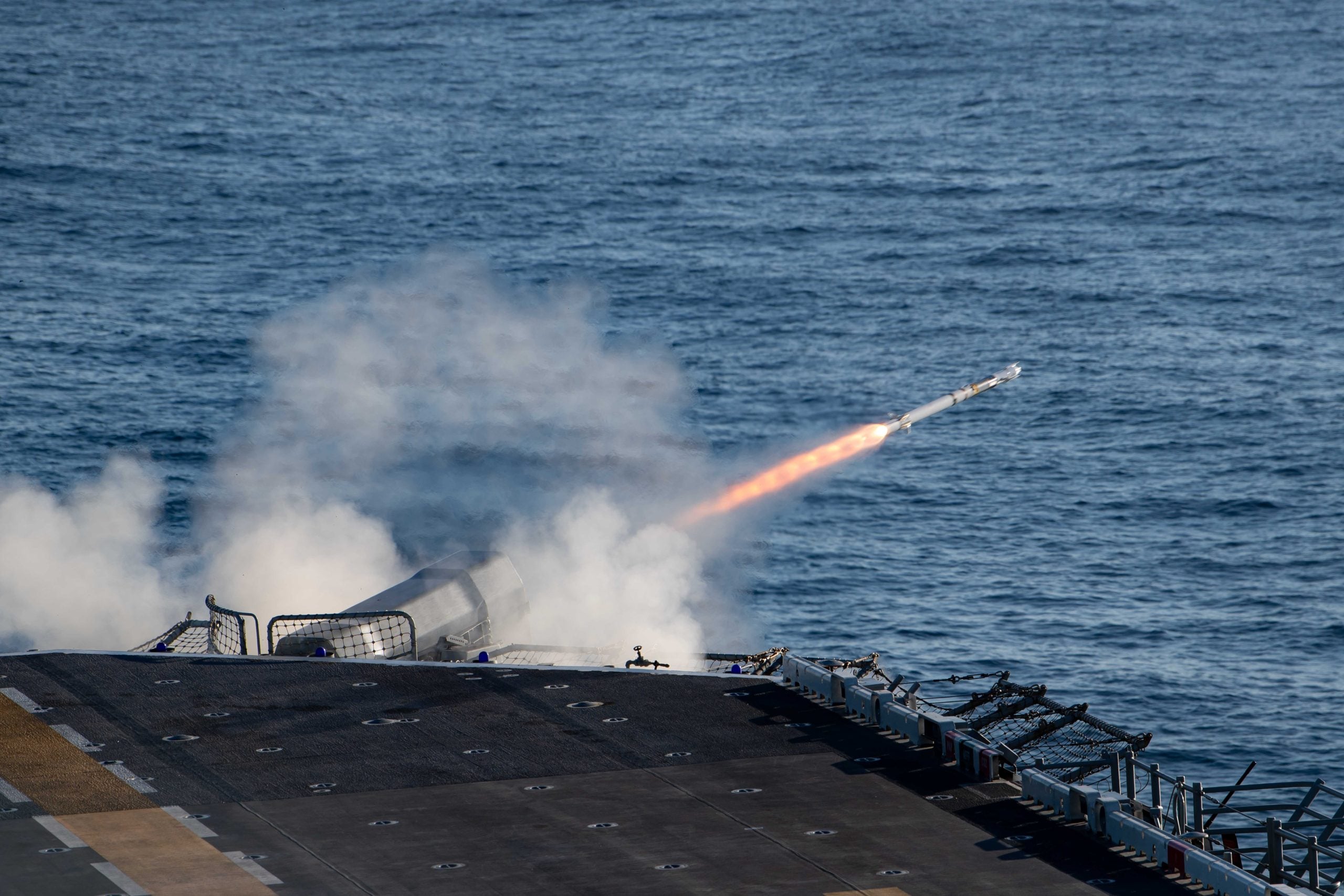 US Navy Awards Raytheon $19.3 Million Contract for Rolling Airframe Missile Program