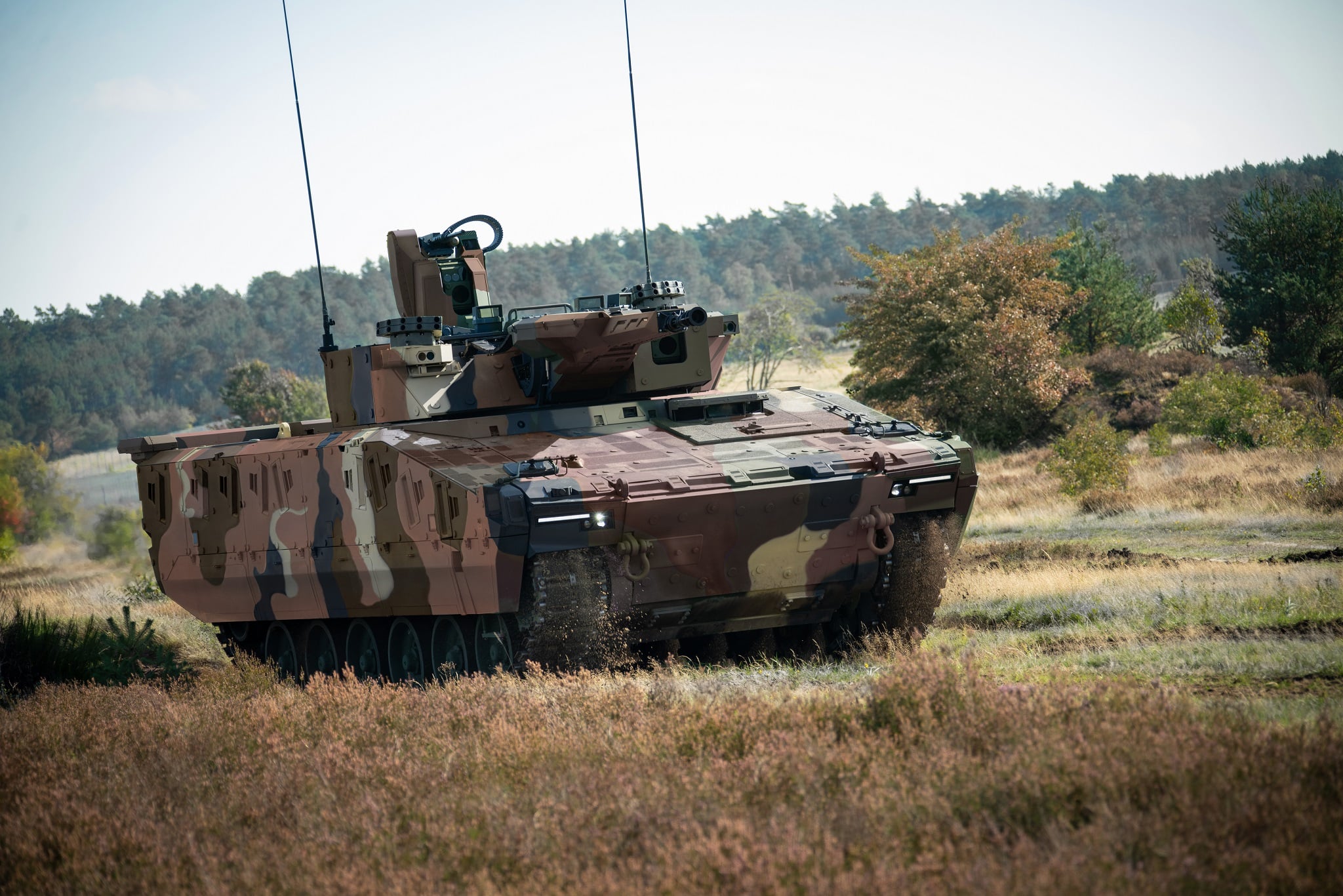 Ukraine to Receive First Lynx KF41 Infantry Fighting Vehicles in 2026
