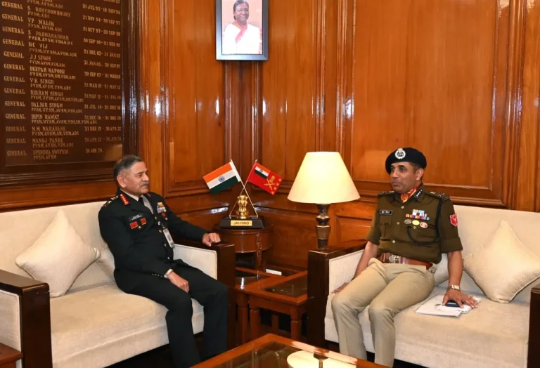General Dwivedi Having Discussions