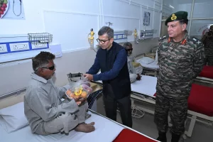 Defence Secretary Rajesh Kumar Singh and Lt Gen Dhiraj Seth Visit Surgical Eye Camp at Military Hospital Bhuj