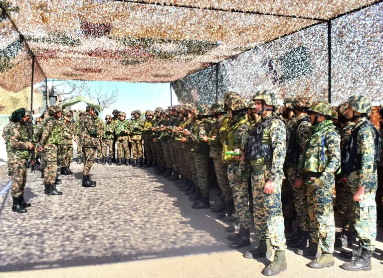 Lt Gen PK Mishra Interacting 1