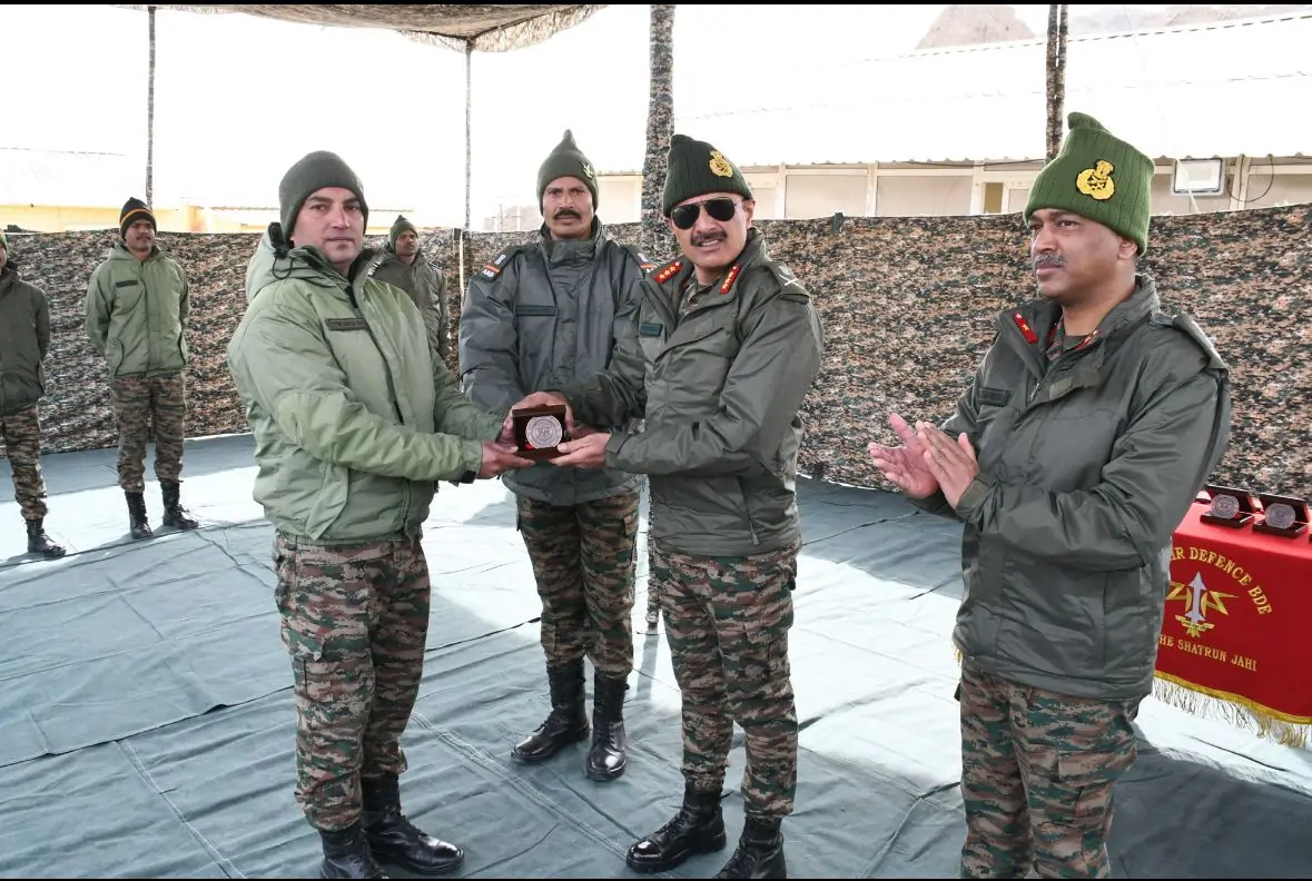 Lt Gen Hitesh Bhalla Giving Award